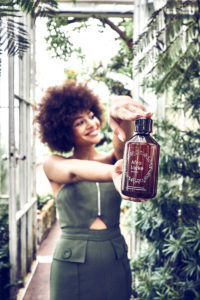 Afrolocke_Natural-Hair-Products-In-Germany-Afrolocke_Natural-Hair-Products-In-Germany-Zertifizierte-Naturkosmetik-Produkte-Für-Afro-Haare-Aus-Deutschland_